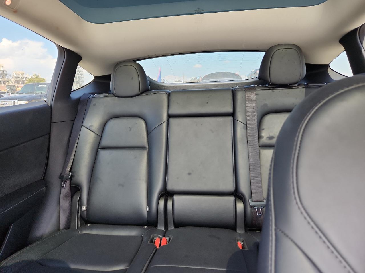 2025 Tesla Model Y VIN: 7SAYGAEE7SF245152 Lot: 80527575