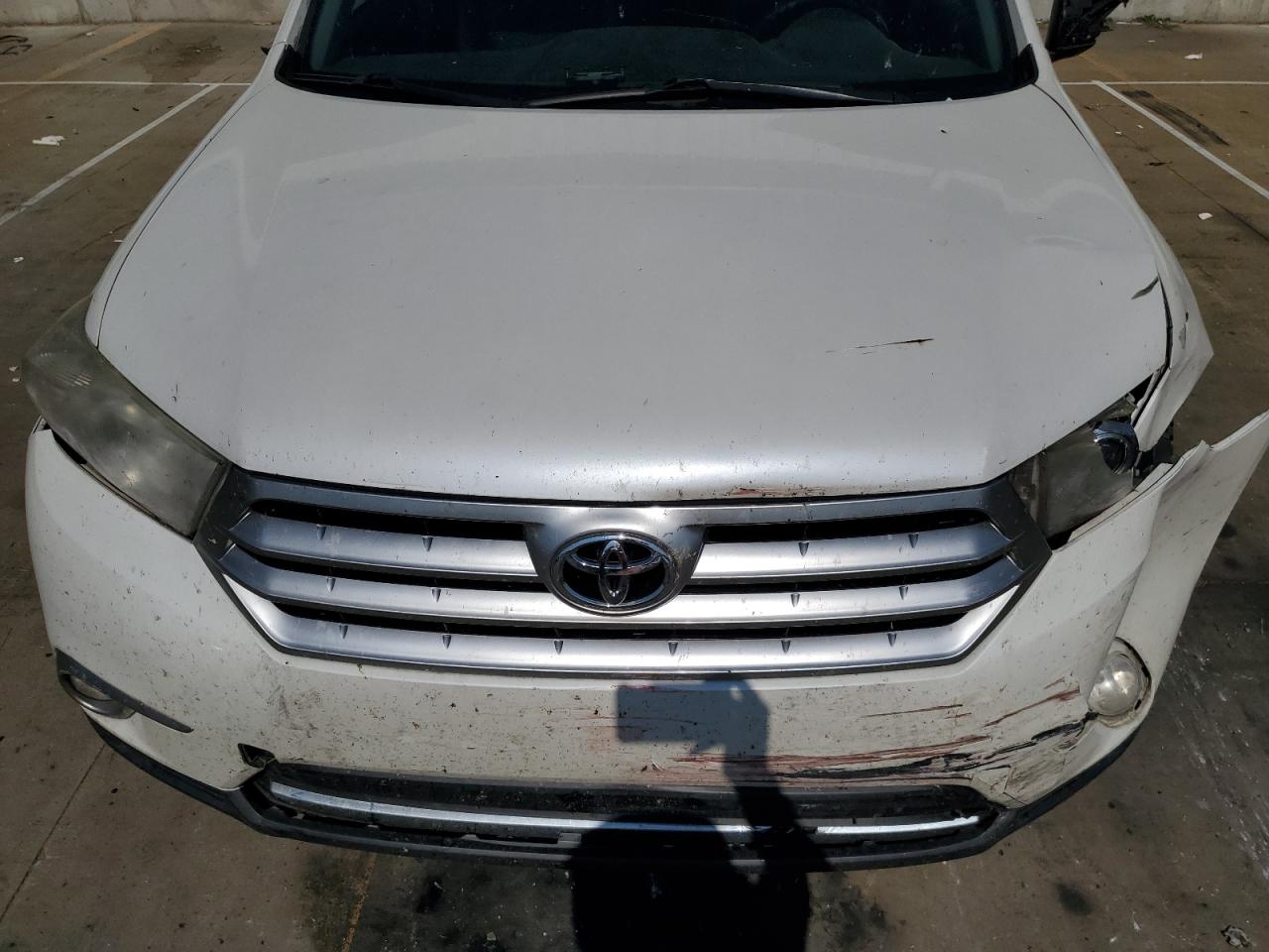 2012 Toyota Highlander Base VIN: 5TDBK3EH9CS134123 Lot: 81112235