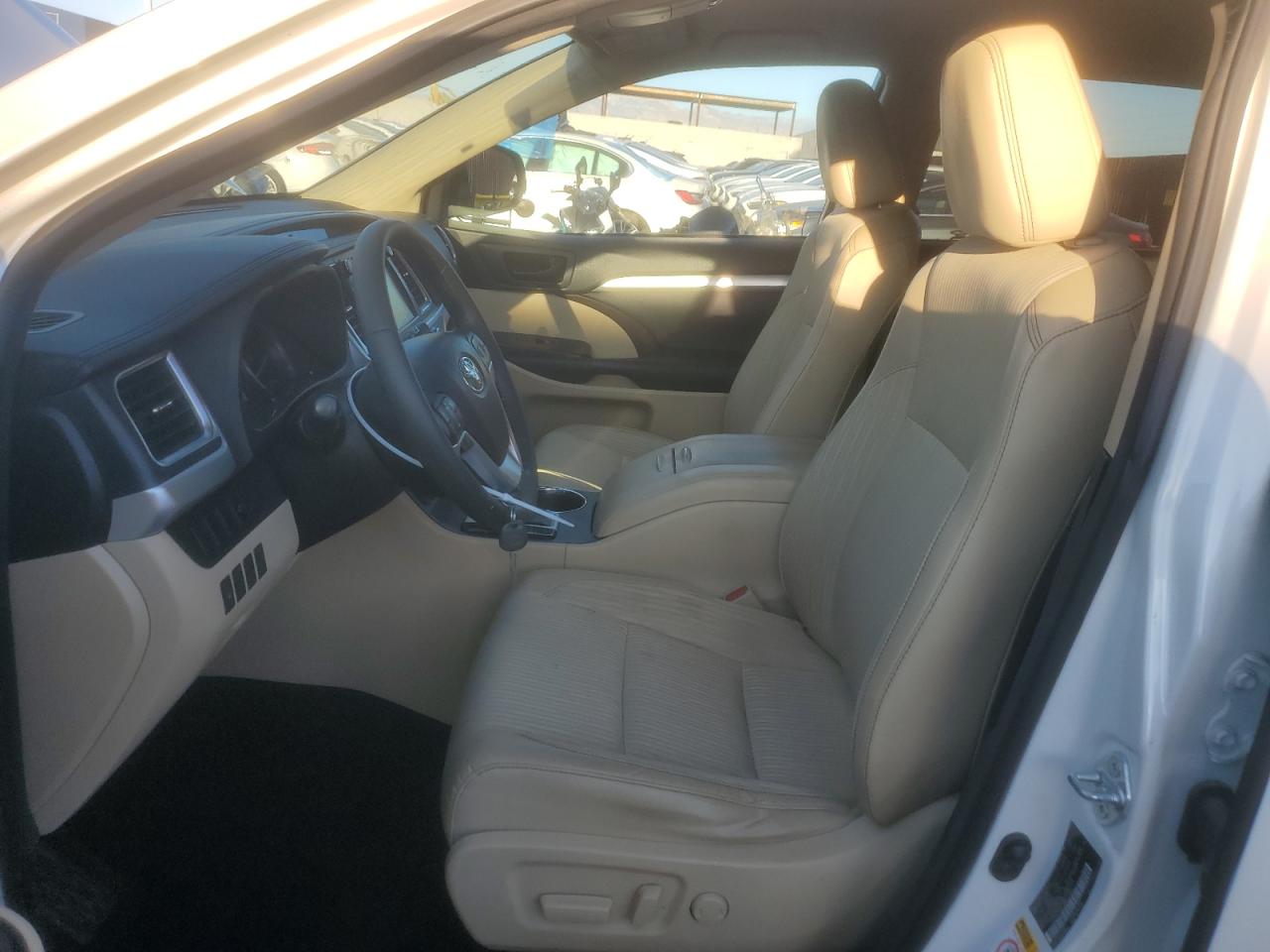 2016 Toyota Highlander Le VIN: 5TDZKRFH7GS139097 Lot: 80742335
