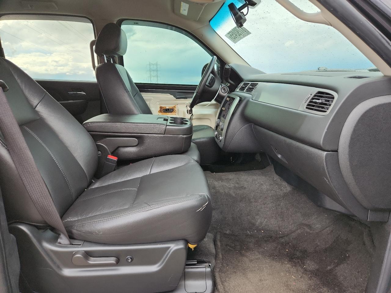 2010 Chevrolet Avalanche Ls VIN: 3GNVKEE01AG211346 Lot: 81792455