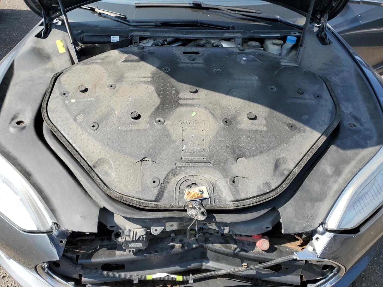 2013 Tesla Model S VIN: 5YJSA1DN9DFP13925 Lot: 71486585