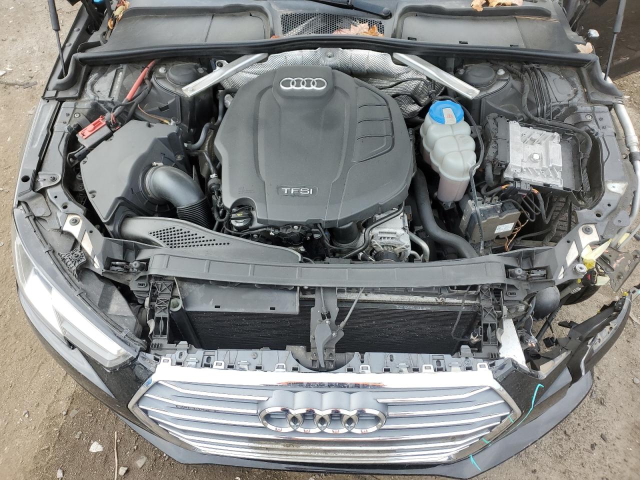 2017 Audi A4 Premium VIN: WAUANAF46HN013823 Lot: 71904385