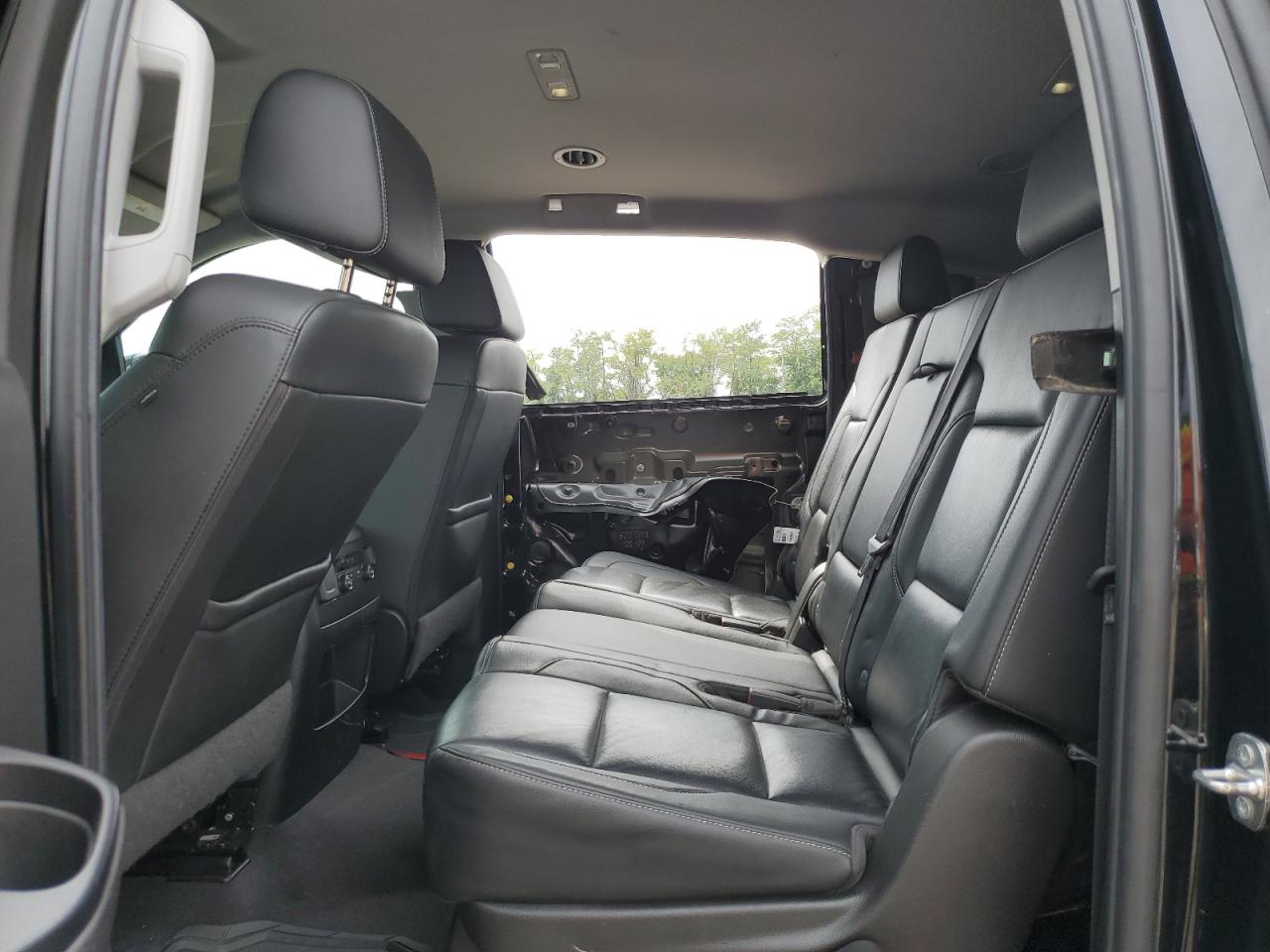 2019 Chevrolet Suburban K1500 Lt VIN: 1GNSKHKC8KR335859 Lot: 84557985