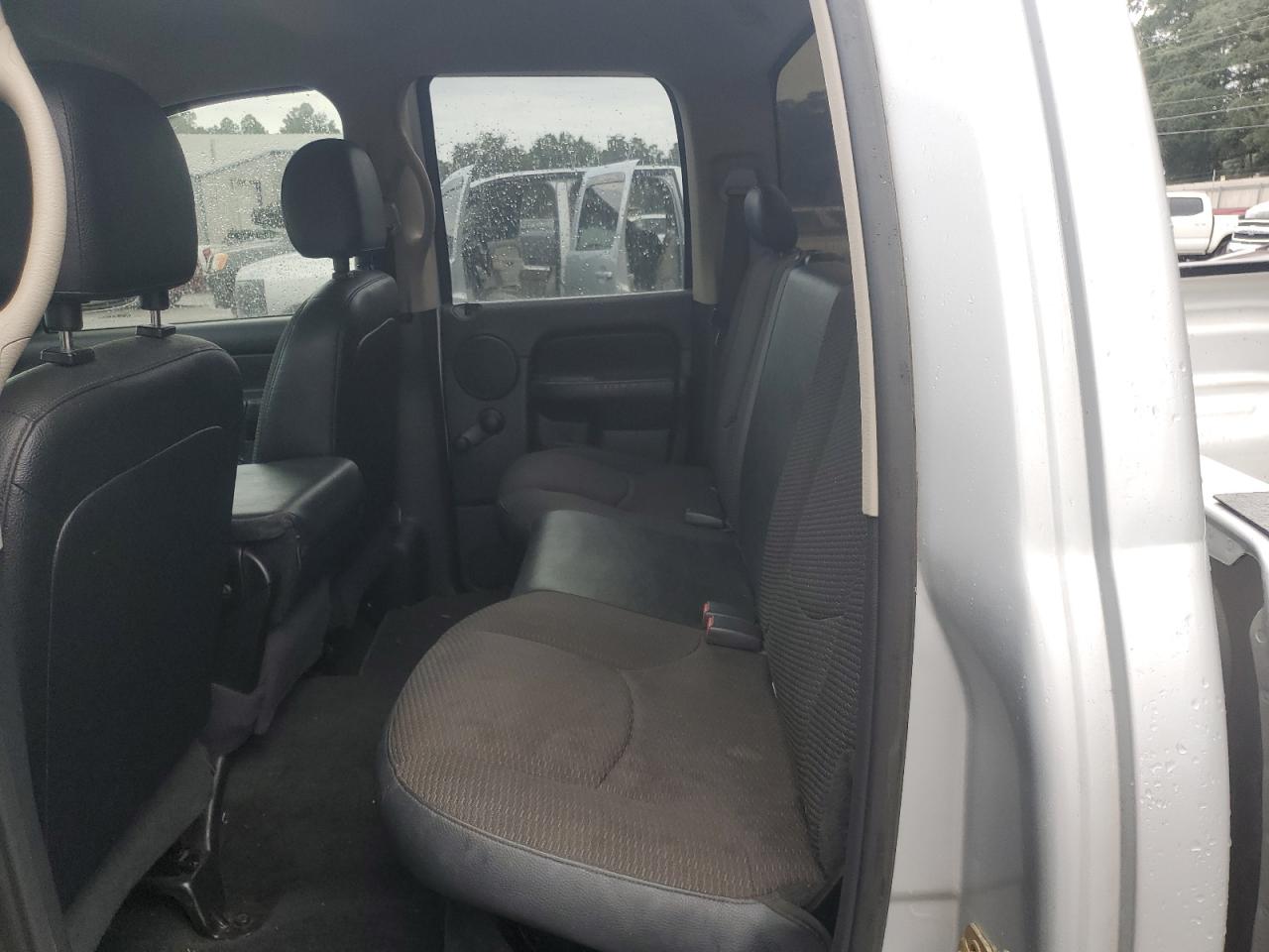 2005 Dodge Ram 1500 St VIN: 1D7HU18N25S217046 Lot: 82132485