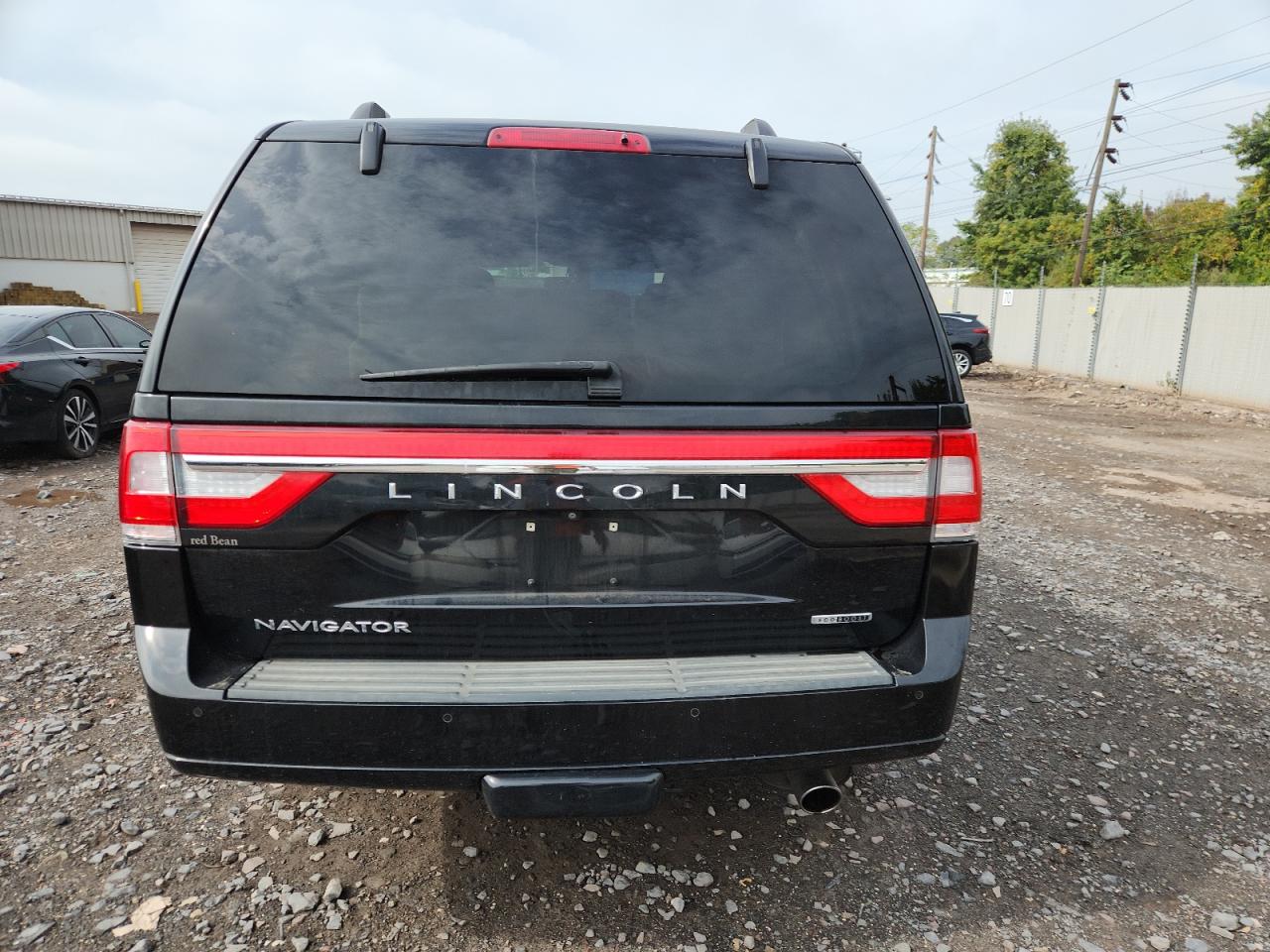 2015 Lincoln Navigator VIN: 5LMJJ2JT5FEJ00315 Lot: 83801535