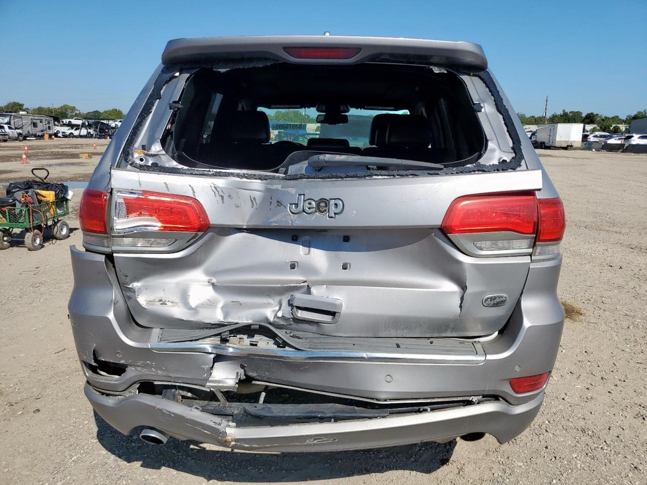 2015 Jeep Grand Cherokee Overland VIN: 1C4RJECG8FC735245 Lot: 83975395