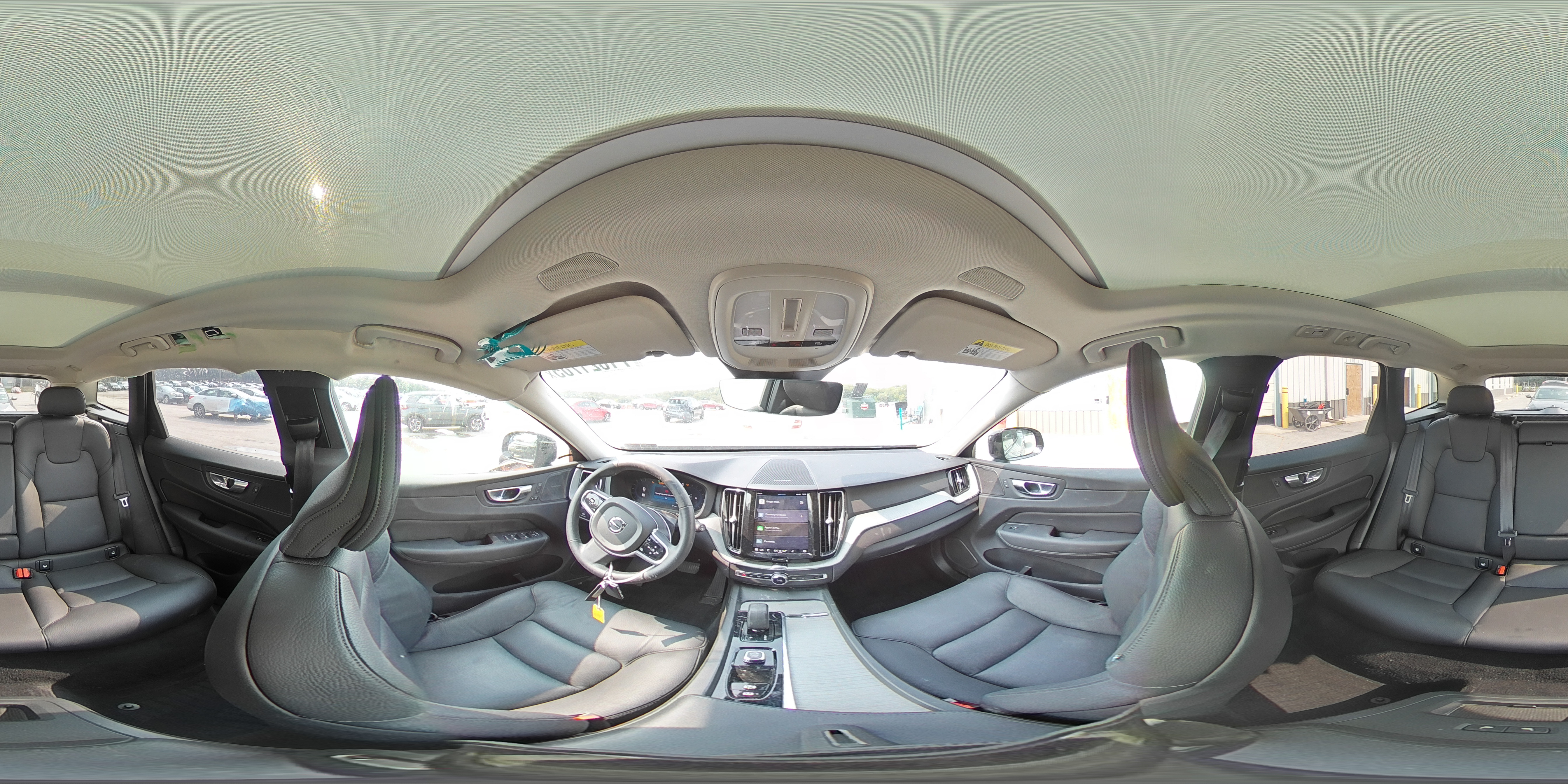 2025 Volvo Xc60 Plus VIN: YV4M12RC2S1056443 Lot: 71621705