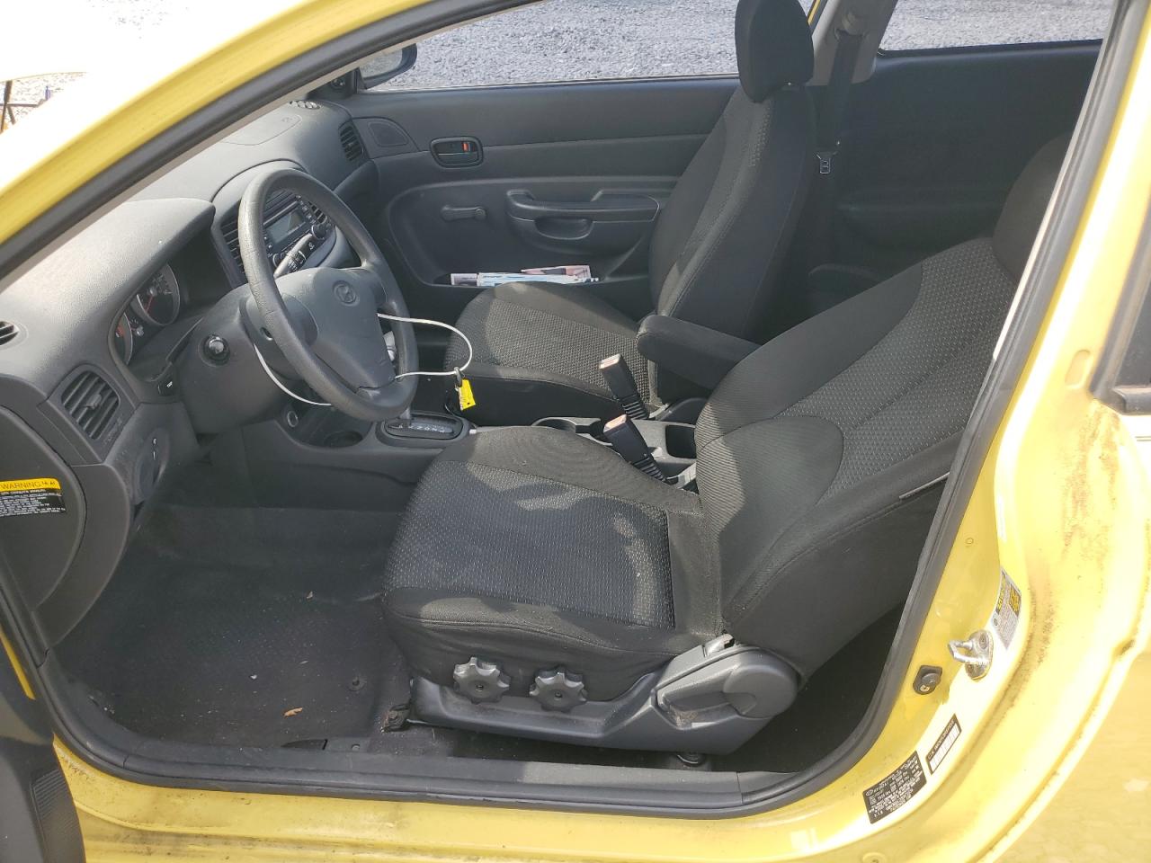 2008 Hyundai Accent Gs VIN: KMHCM36C28U073536 Lot: 81202175