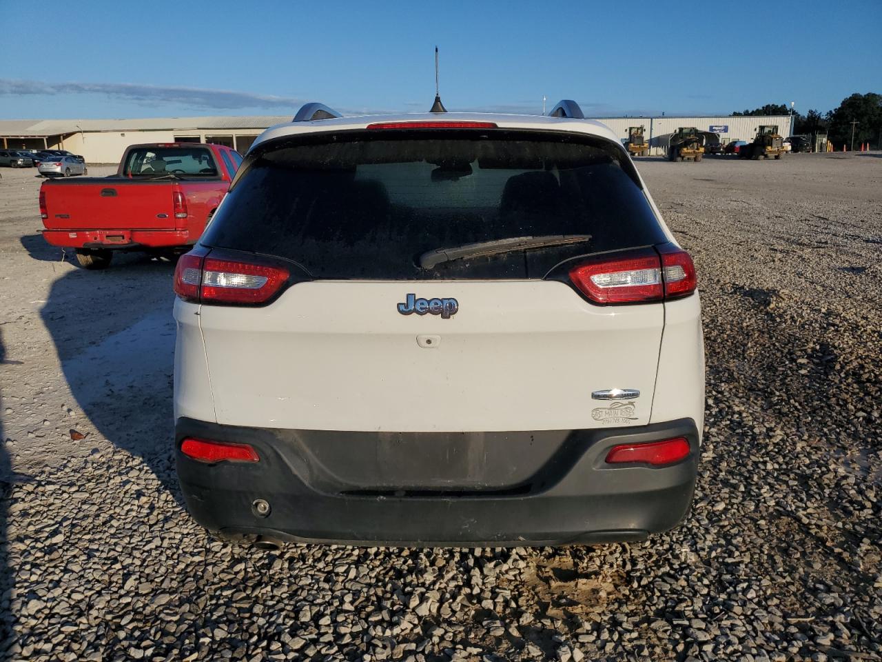 2015 Jeep Cherokee Latitude VIN: 1C4PJLCBXFW771274 Lot: 81843885