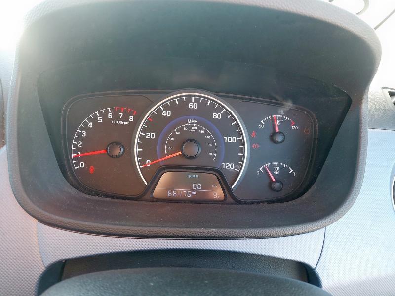 2015 HYUNDAI I10 SE 