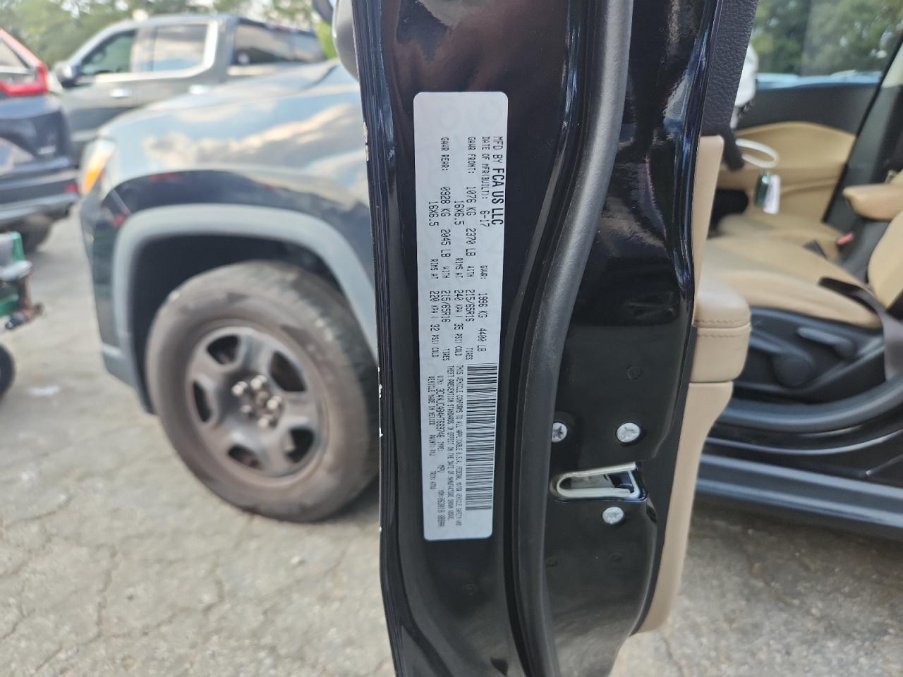 2017 Jeep Compass Sport VIN: 3C4NJCAB4HT669746 Lot: 81530195
