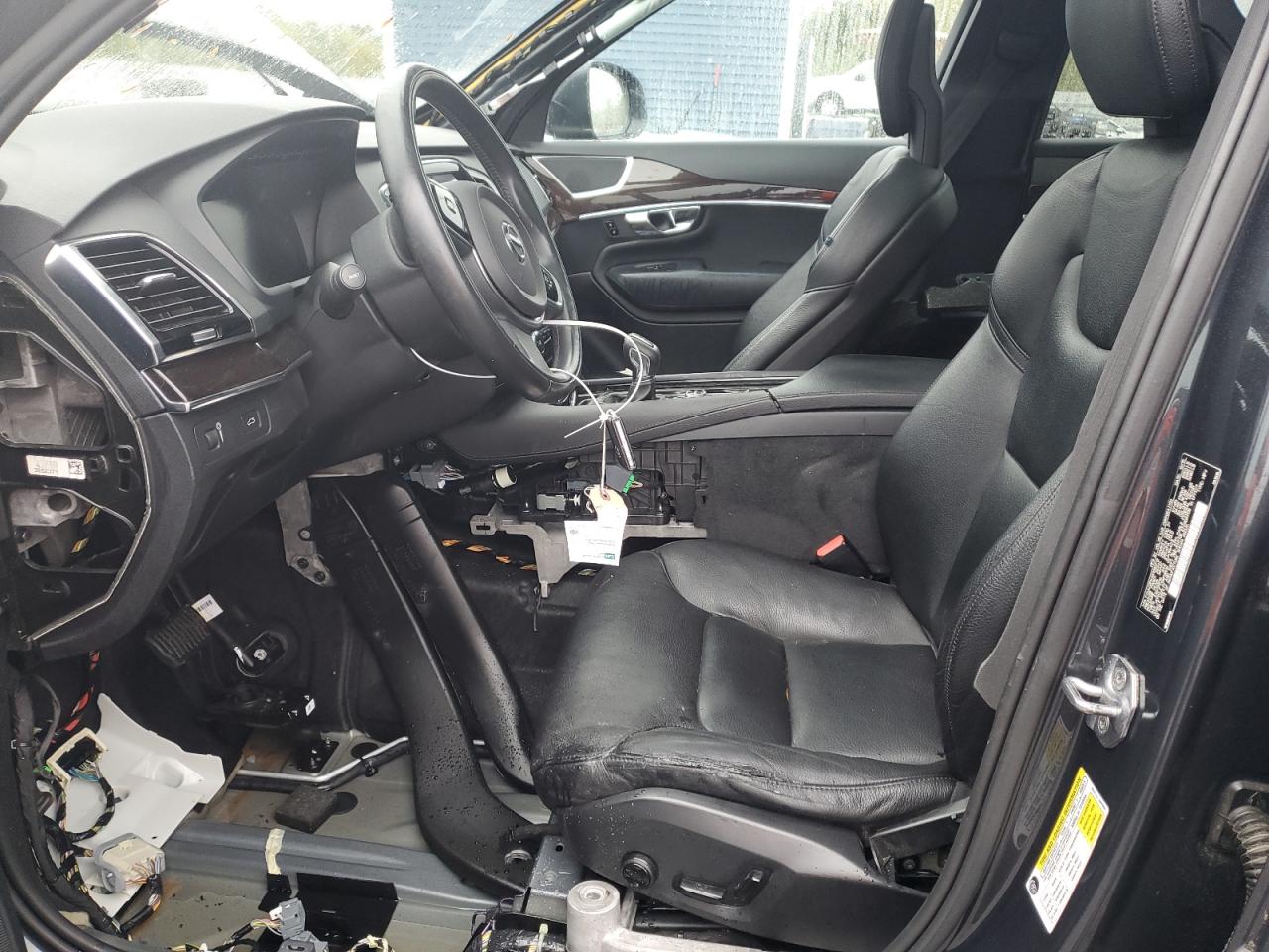 2016 Volvo Xc90 T6 VIN: YV4A22PKXG1060712 Lot: 83811115