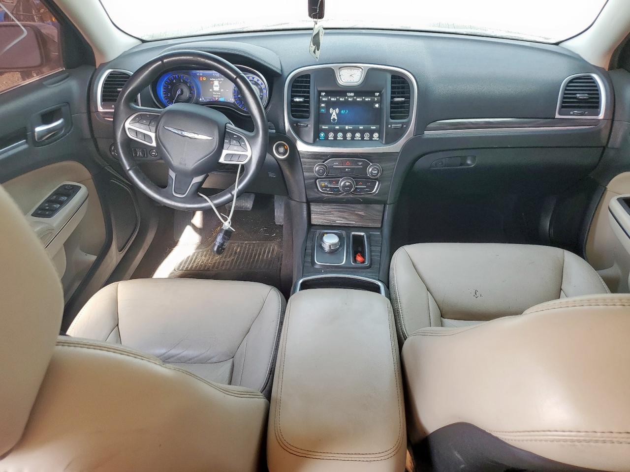 2017 Chrysler 300 Limited VIN: 2C3CCAAG4HH662214 Lot: 81513125