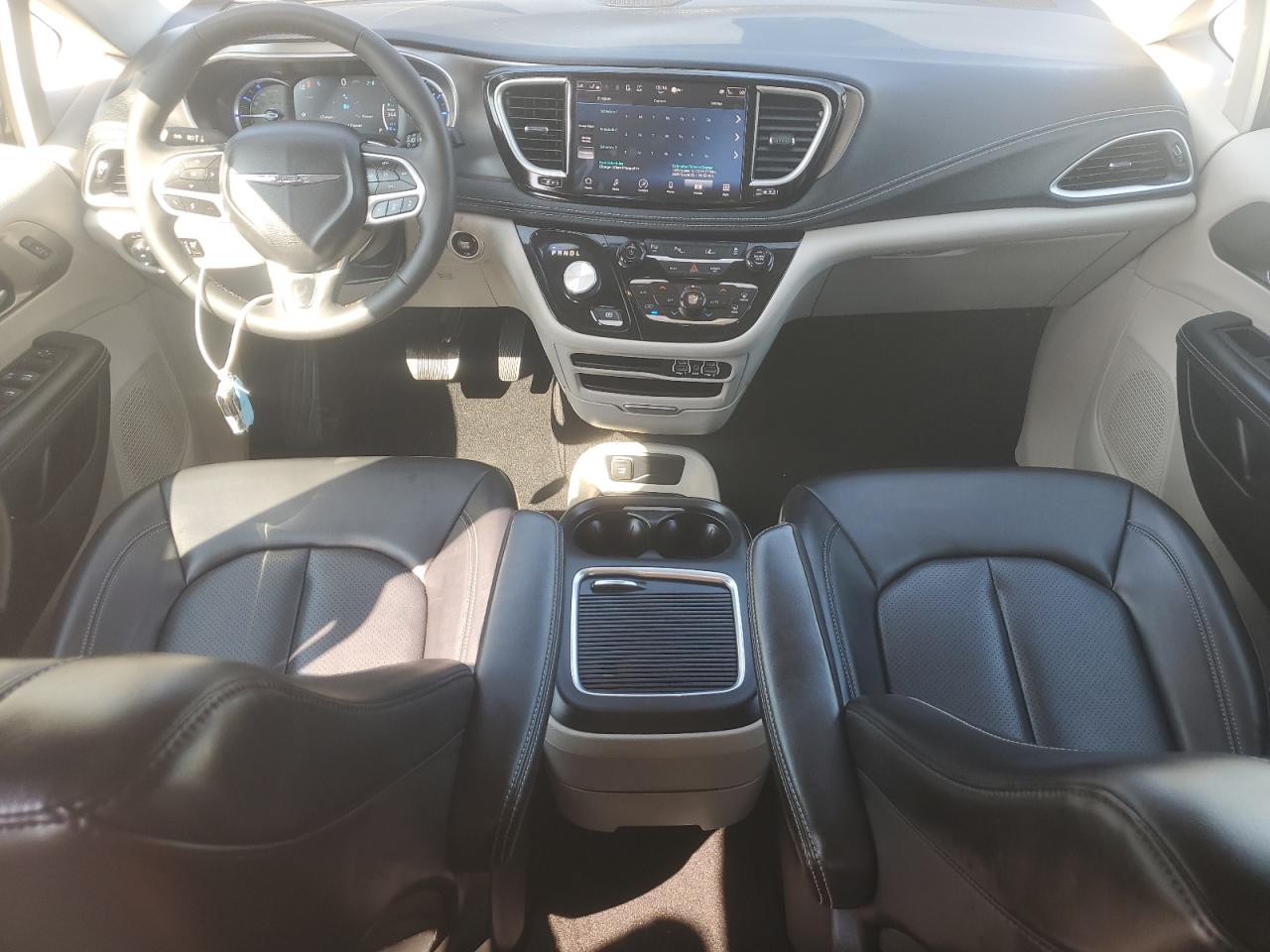 2023 Chrysler Pacifica Hybrid Touring L VIN: 2C4RC1L76PR575622 Lot: 81336635