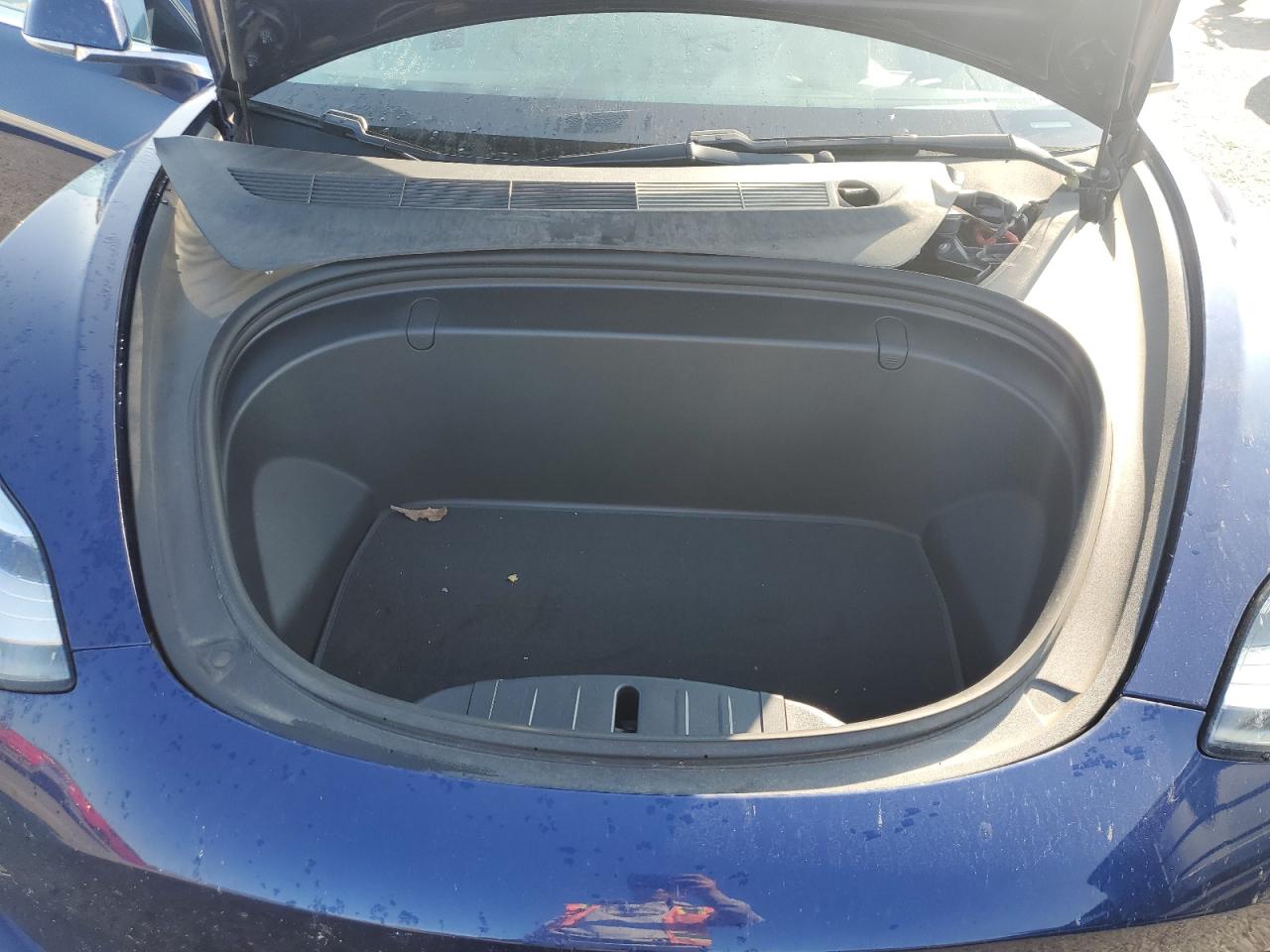 2018 Tesla Model 3 VIN: 5YJ3E1EB2JF121775 Lot: 71666205