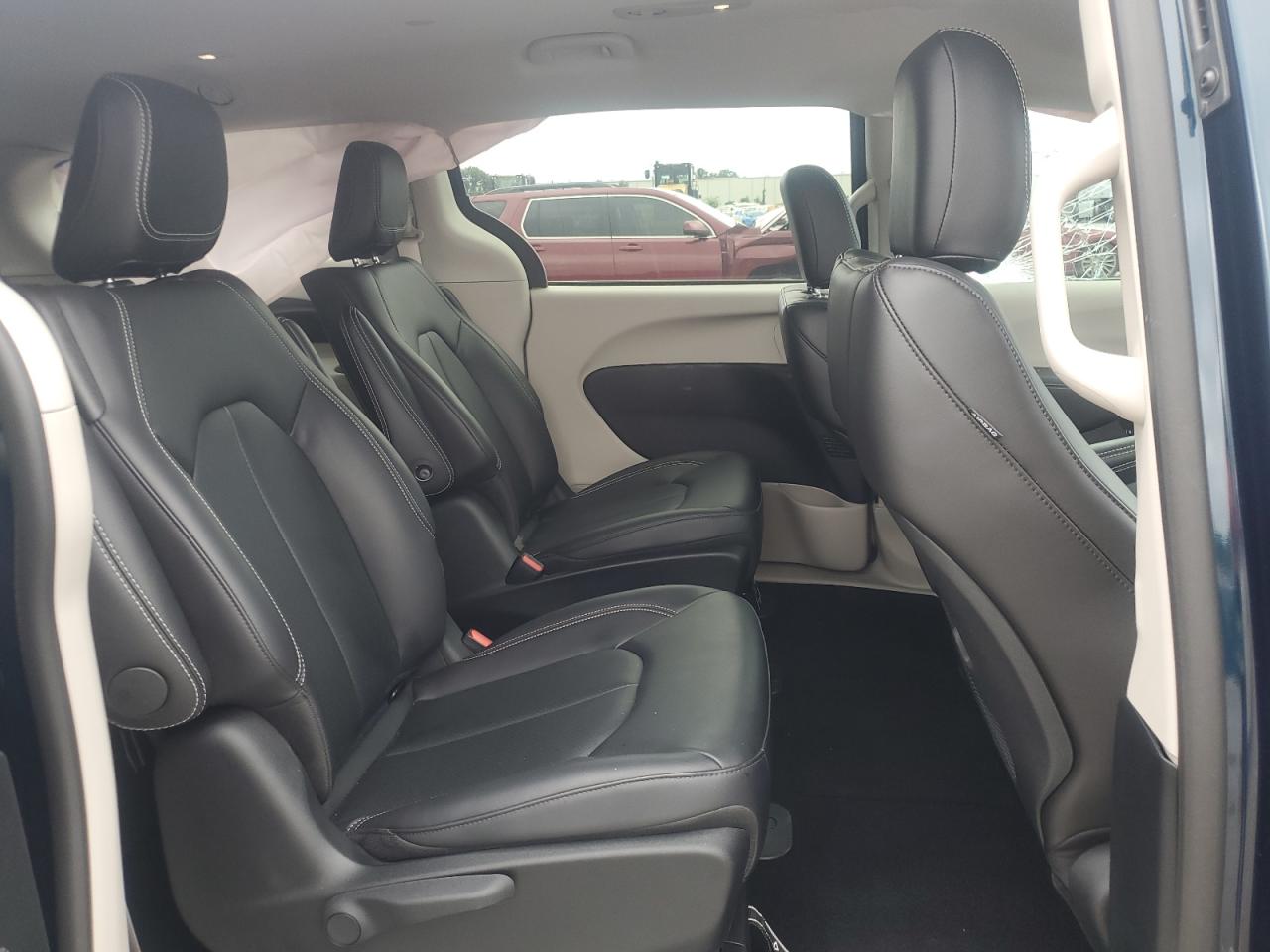 2024 Chrysler Pacifica Hybrid Select VIN: 2C4RC1S74RR103519 Lot: 84605145