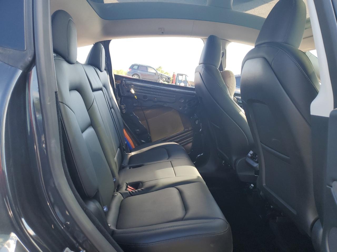 2024 Tesla Model Y VIN: 7SAYGDED3RF197801 Lot: 71172995