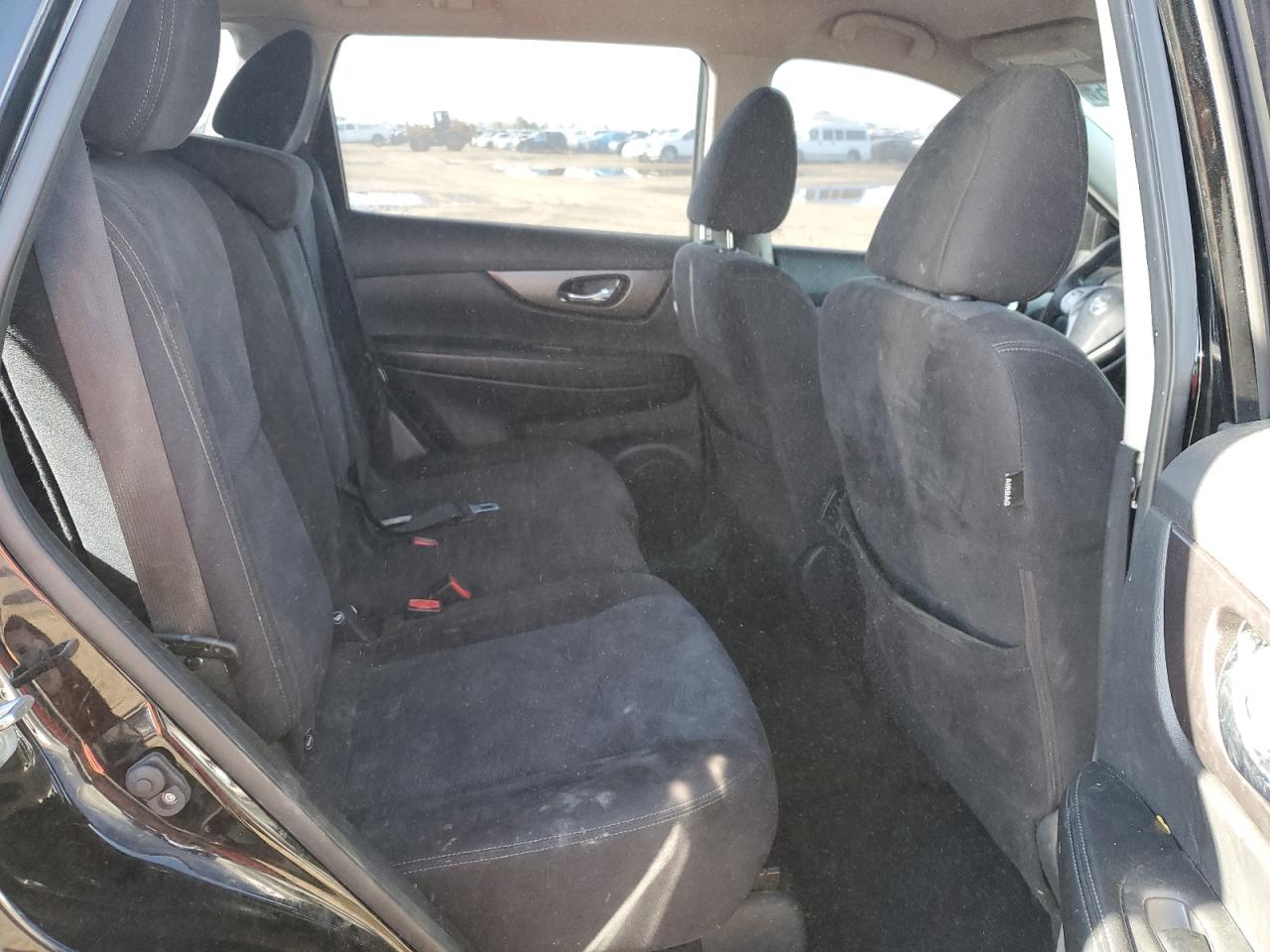 2015 Nissan Rogue S VIN: KNMAT2MV5FP522054 Lot: 84639165