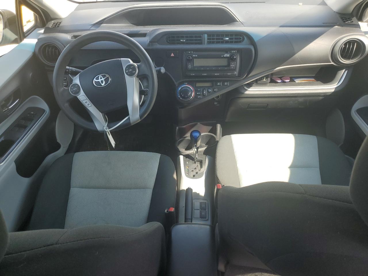 2014 Toyota Prius C VIN: JTDKDTB37E1568057 Lot: 81576375