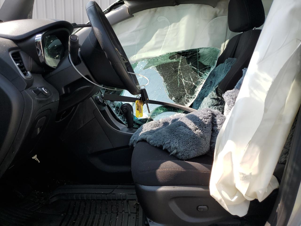 2017 Chevrolet Trax Ls VIN: KL7CJKSB9HB254162 Lot: 71462405