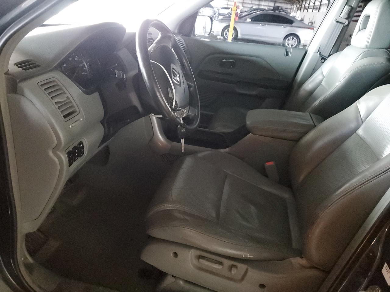 2005 Honda Pilot Exl VIN: 2HKYF18555H512080 Lot: 81847085