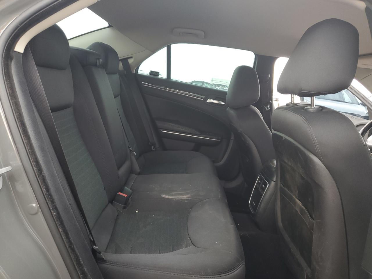 2019 Chrysler 300 Touring VIN: 2C3CCAAG9KH602128 Lot: 71158535