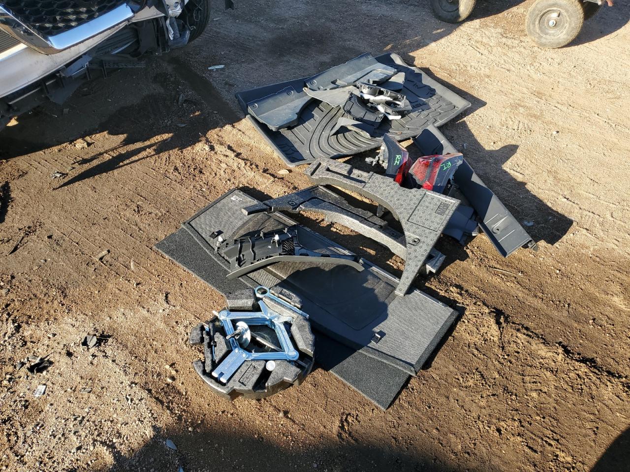 2024 Subaru Crosstrek Premium VIN: JF2GUADC9R8253640 Lot: 70710045