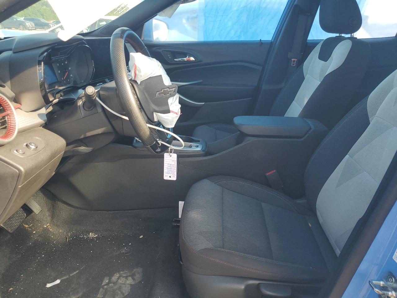 2024 Chevrolet Trax 1Rs VIN: KL77LGE27RC047625 Lot: 70770925