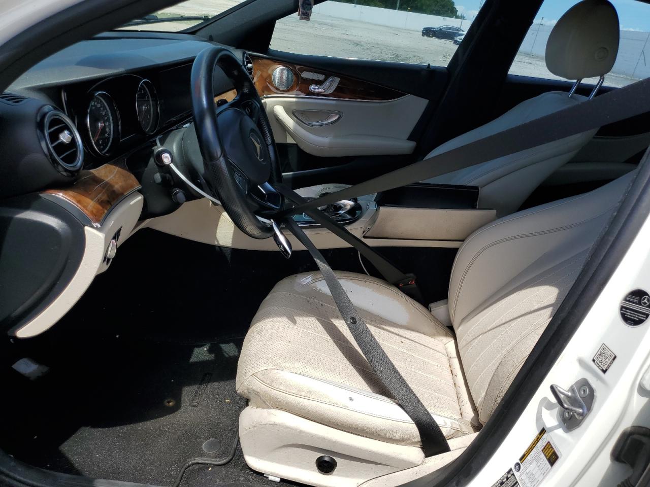 2017 Mercedes-Benz E 300 VIN: WDDZF4JB5HA035397 Lot: 80677385