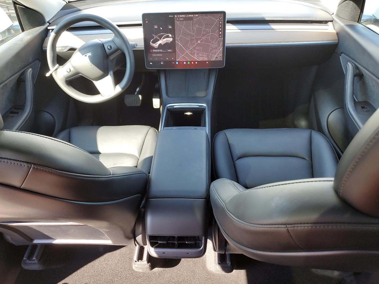 2022 Tesla Model Y VIN: 7SAYGDEE2NF313928 Lot: 70462395