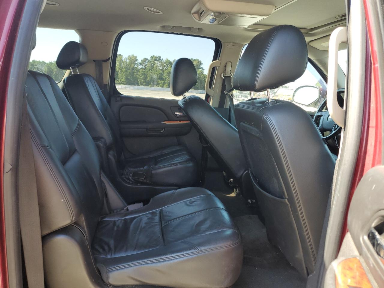 2010 Chevrolet Suburban K1500 Lt VIN: 1GNUKJE34AR133501 Lot: 71507385