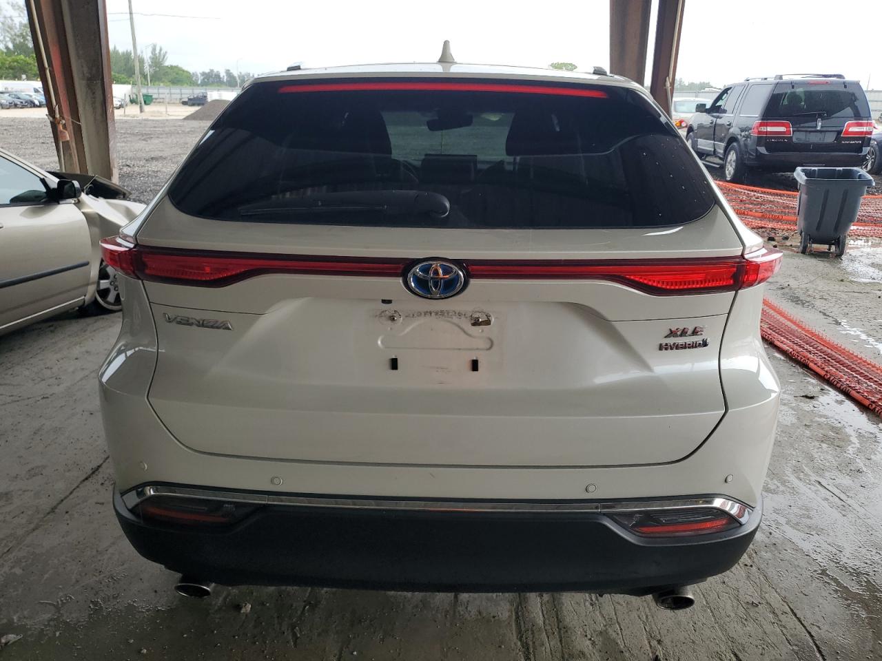 2021 Toyota Venza Le VIN: JTEAAAAH6MJ021698 Lot: 82133155