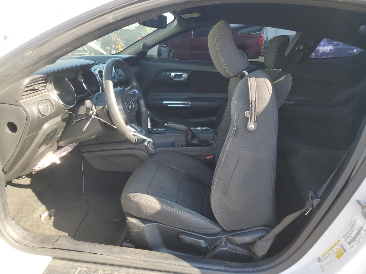 2017 Ford Mustang VIN: 1FA6P8AMXH5210504 Lot: 81740065