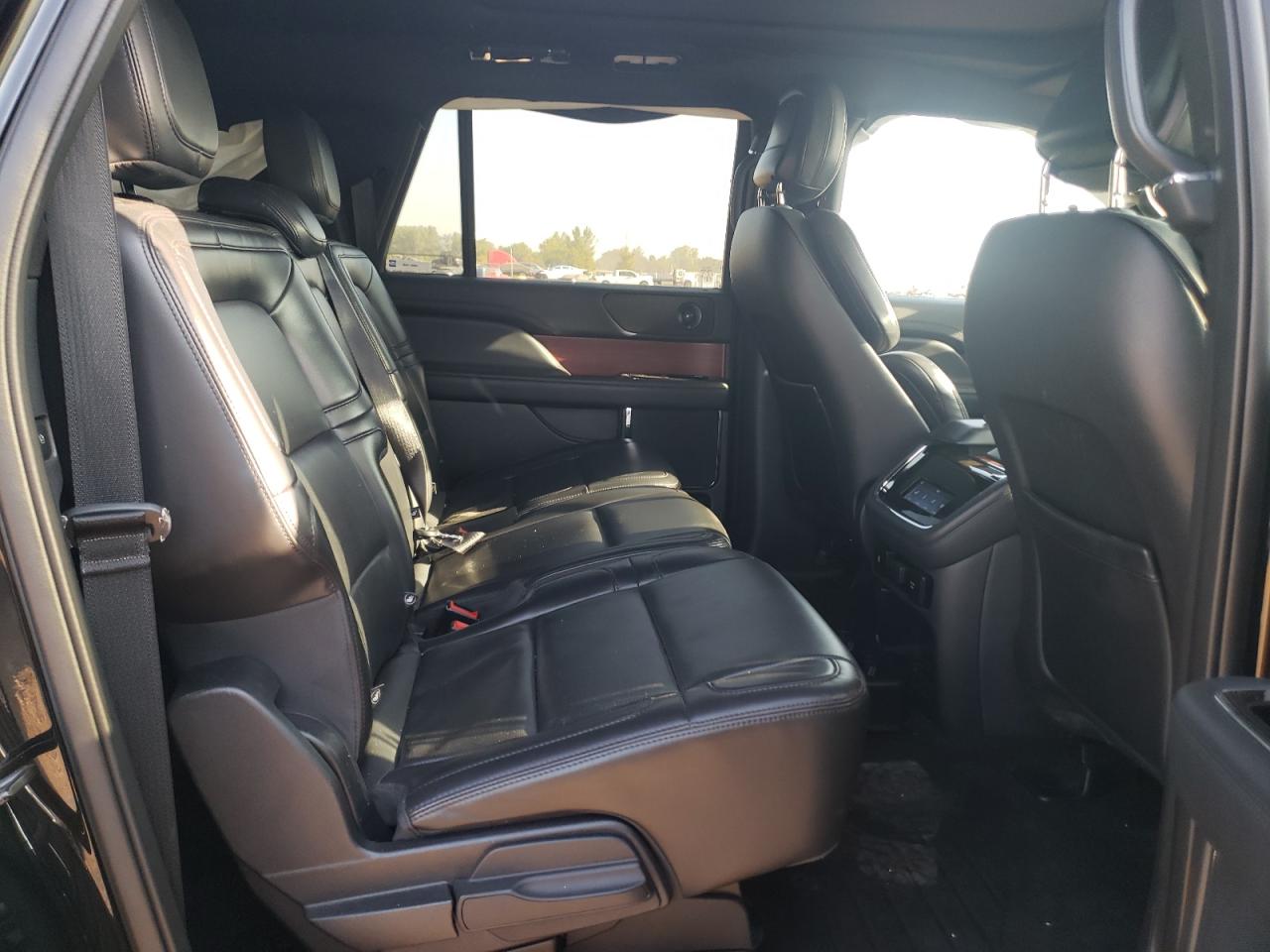 2022 Lincoln Navigator L VIN: 5LMJJ3NT2NEL13818 Lot: 81125835