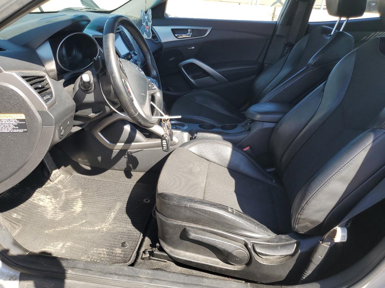 2013 Hyundai Veloster VIN: KMHTC6AD0DU152511 Lot: 81746875