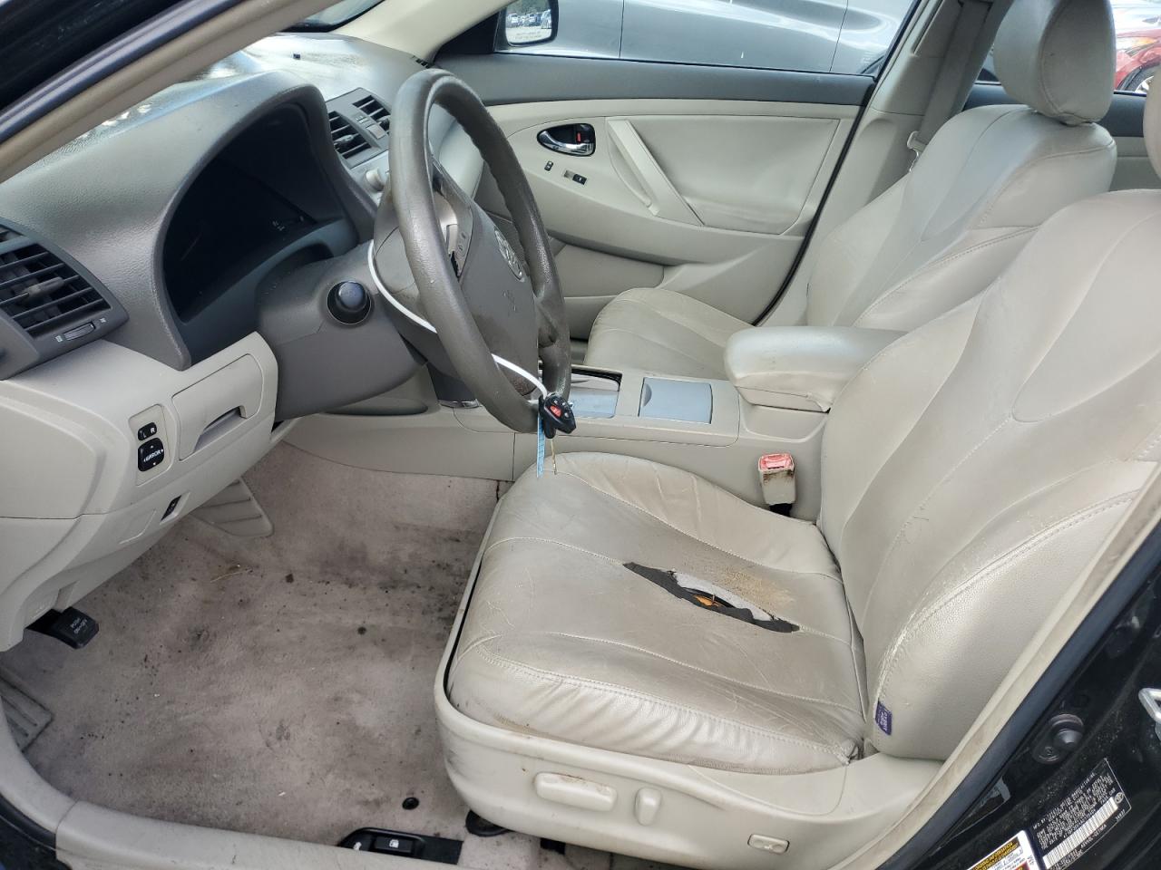 2010 Toyota Camry Base VIN: 4T1BF3EK4AU115404 Lot: 81871055