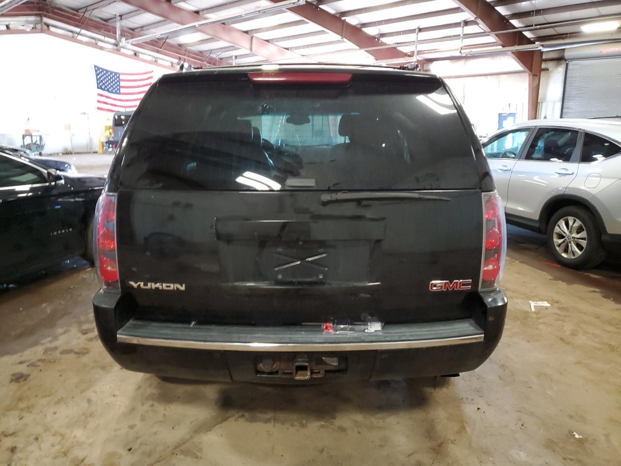 2007 GMC Yukon Denali VIN: 1GKFK63817J326942 Lot: 71403775