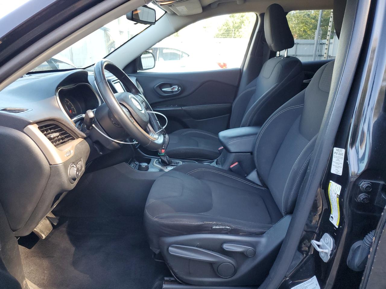 2015 Jeep Cherokee Latitude VIN: 1C4PJMCB7FW550138 Lot: 81209975