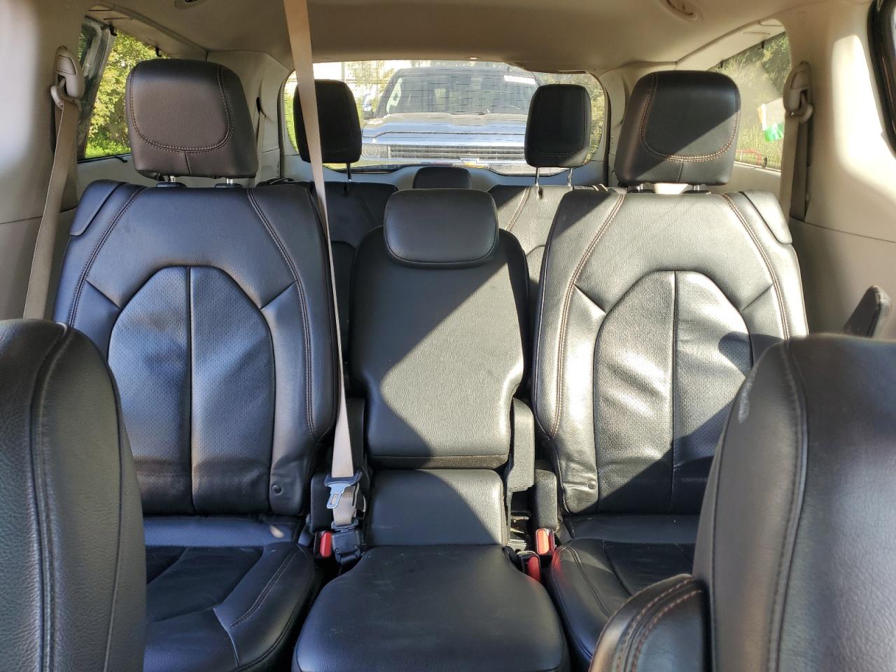 2018 Chrysler Pacifica Touring L VIN: 2C4RC1BGXJR144628 Lot: 84430665