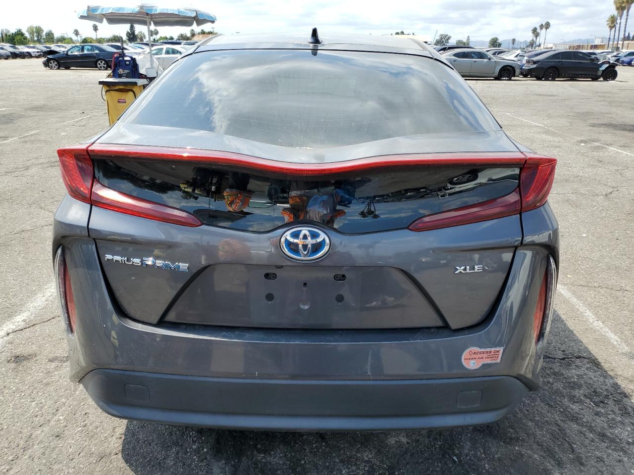 2020 Toyota Prius Prime Le VIN: JTDKARFP8L3157745 Lot: 71327865