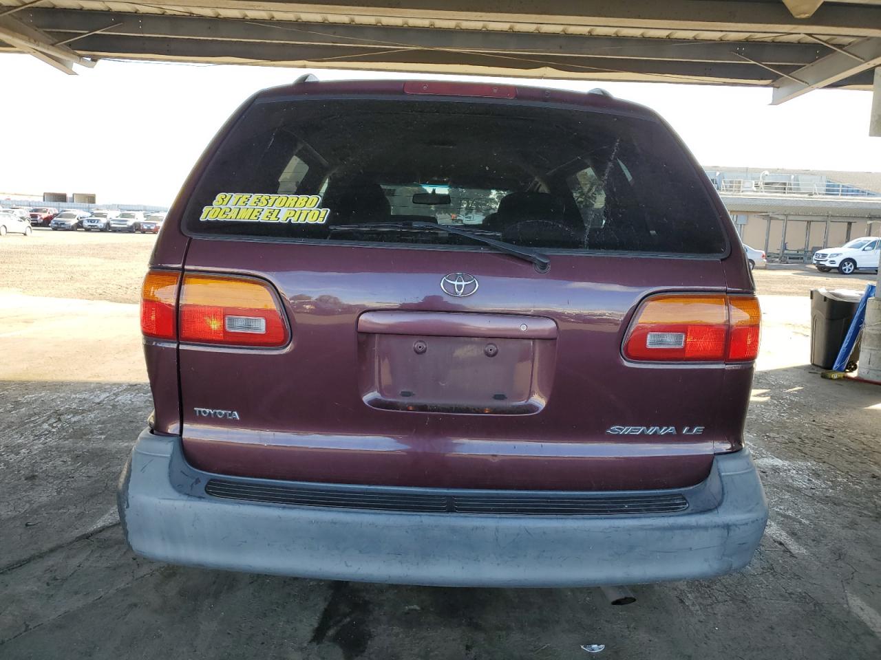 2000 Toyota Sienna Le VIN: 4T3ZF13C4YU235347 Lot: 81927765