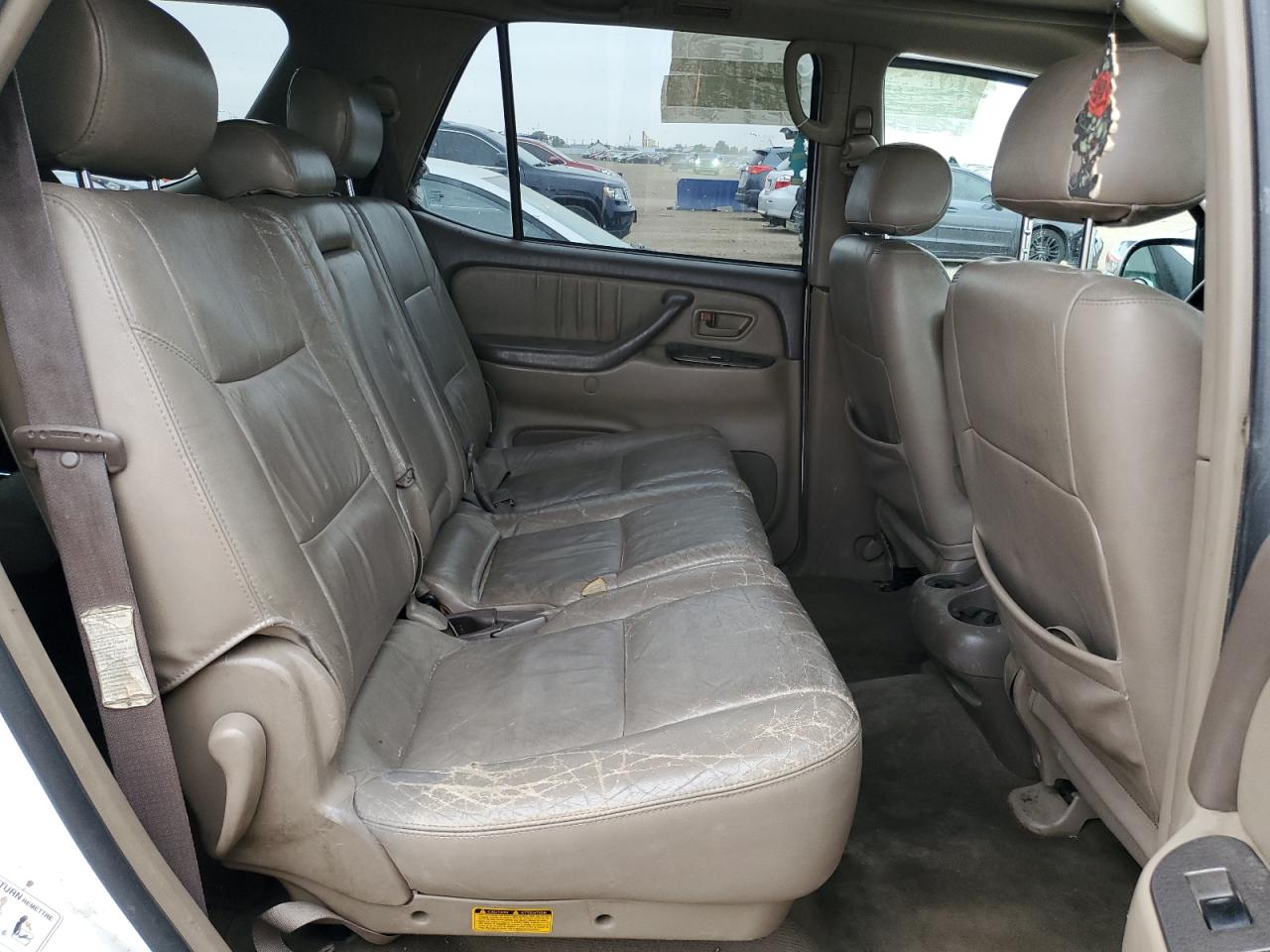 2002 Toyota Sequoia Limited VIN: 5TDBT48A82S062105 Lot: 71801885
