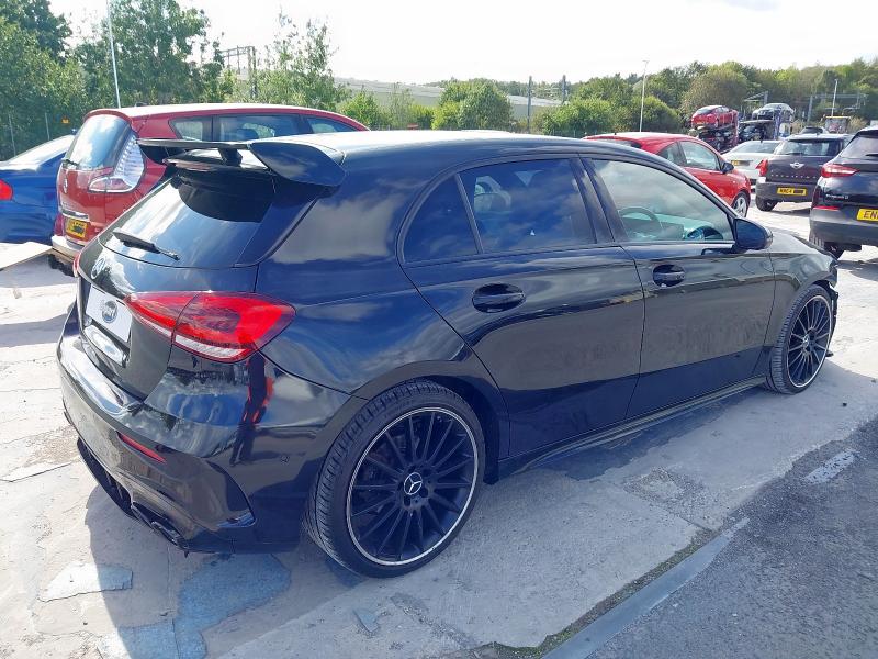 2021 MERCEDES-BENZ A 200 D AMG LINE PREMIUM 
