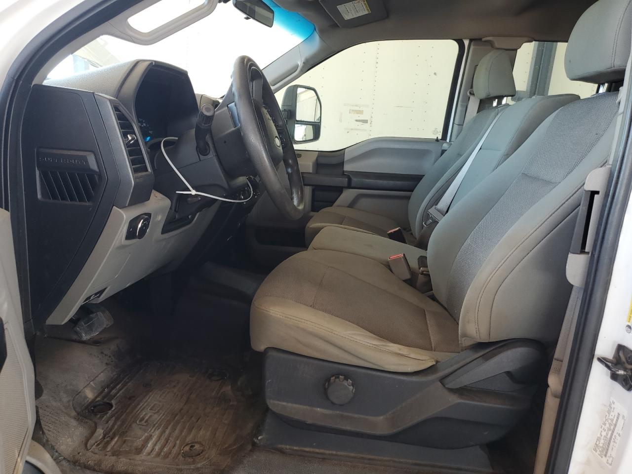 2017 Ford F250 Super Duty VIN: 1FT7X2B66HEE03213 Lot: 80925165