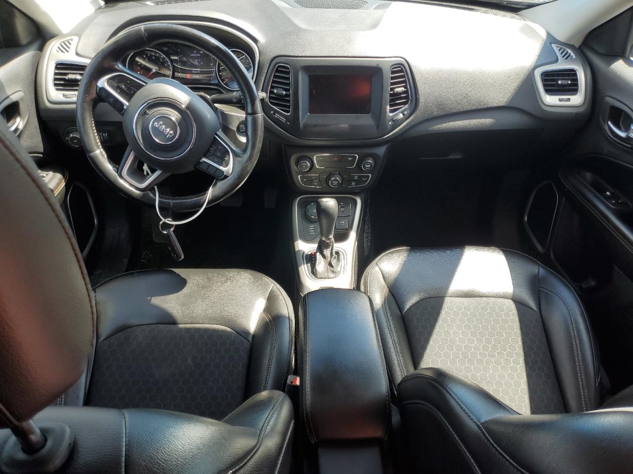 2019 Jeep Compass Latitude VIN: 3C4NJDBB7KT807193 Lot: 71016755
