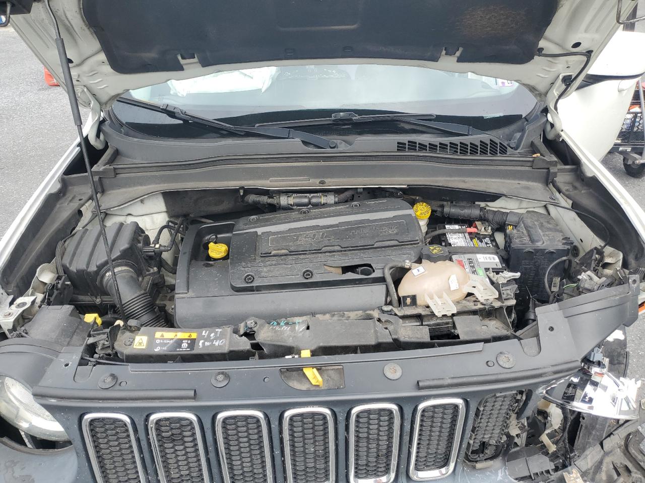 2015 Jeep Renegade Latitude VIN: ZACCJBBHXFPC32004 Lot: 81130605