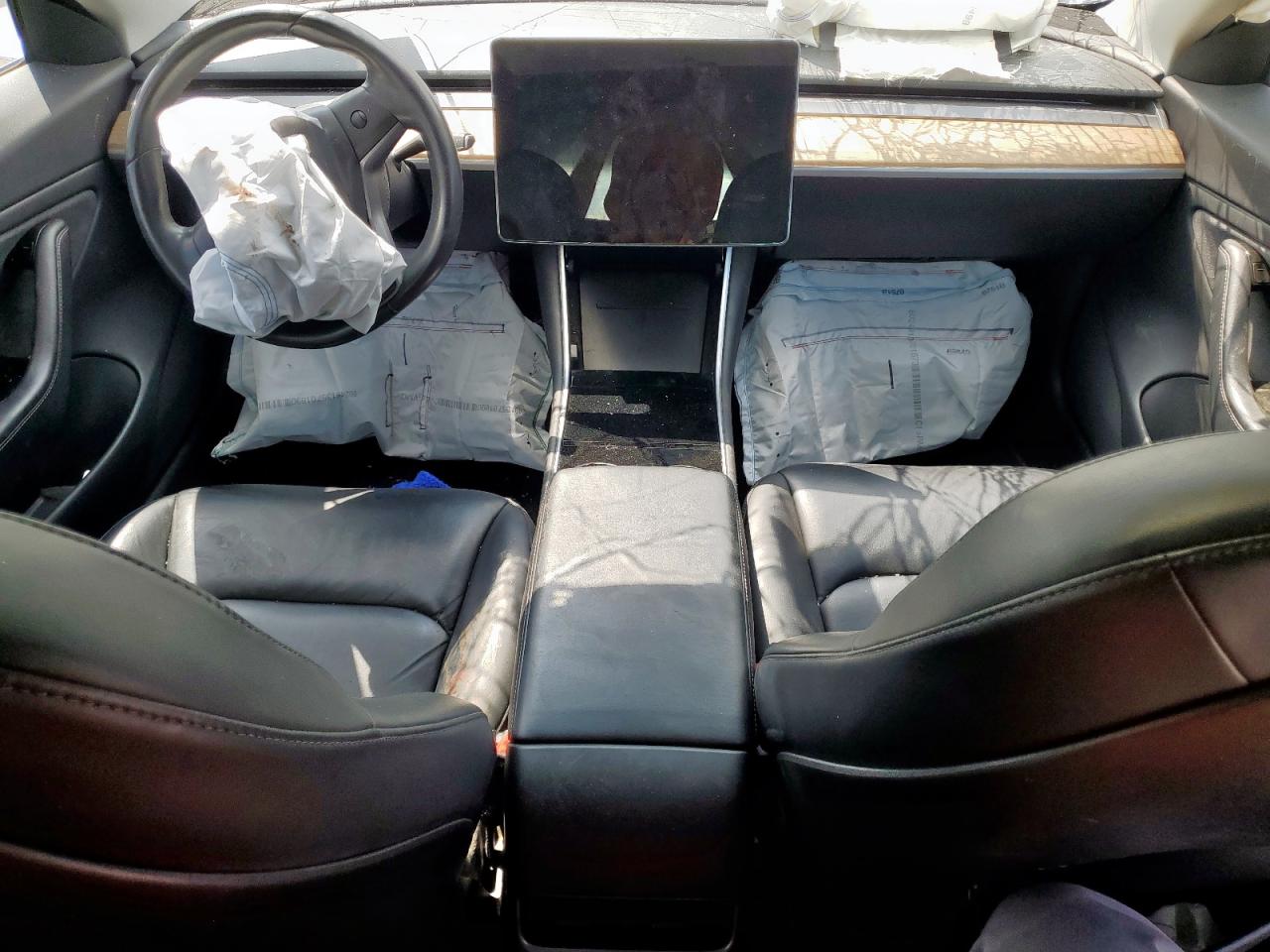 2018 Tesla Model 3 VIN: 5YJ3E1EA4JF102135 Lot: 81241005