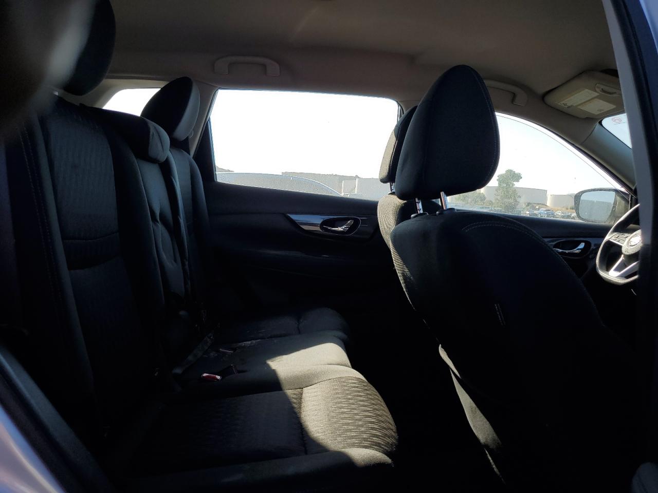 2017 Nissan Rogue S VIN: KNMAT2MT2HP540755 Lot: 80743655