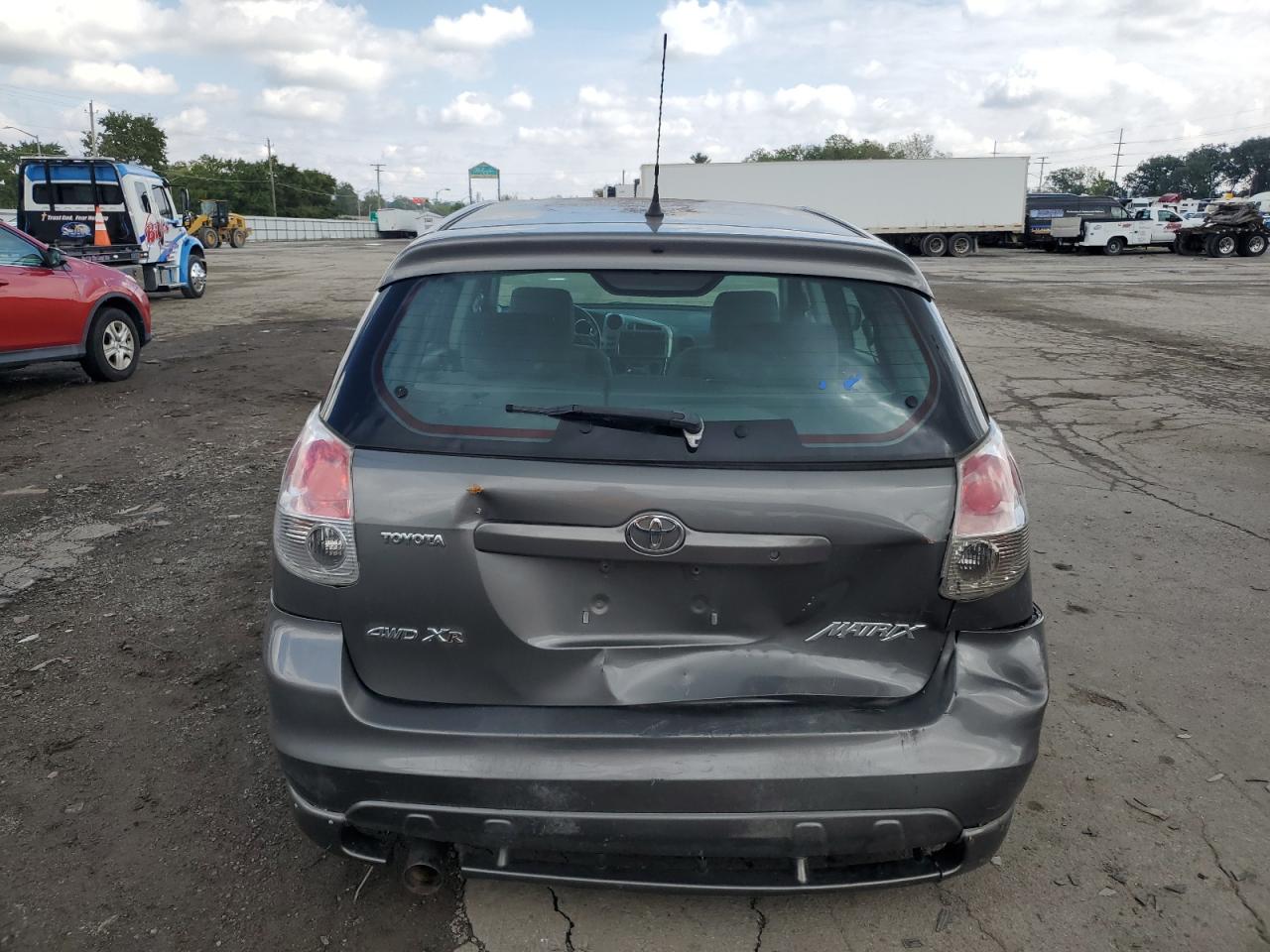 2005 Toyota Corolla Matrix Base VIN: 2T1LR30E75C487565 Lot: 81618145