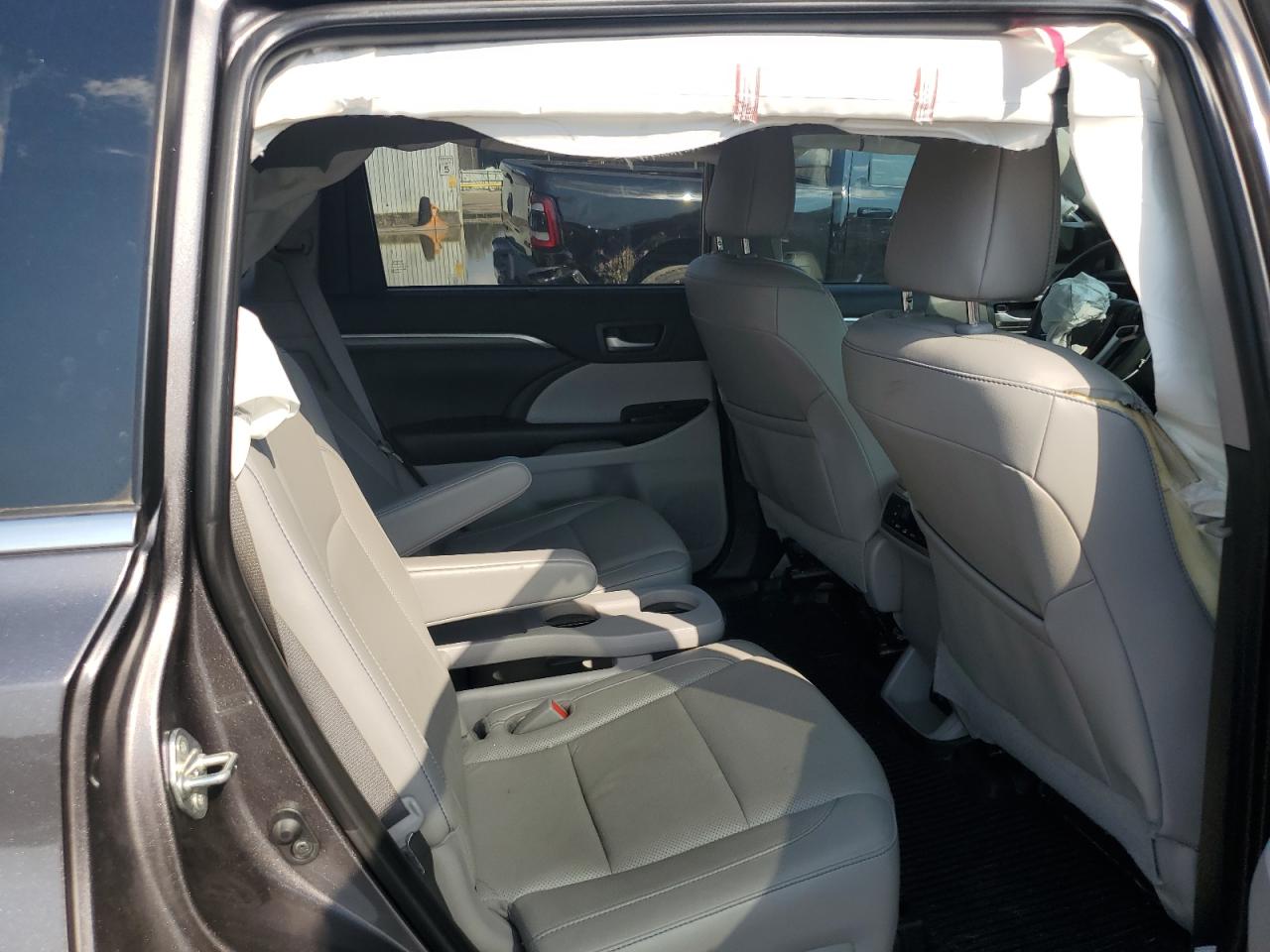 2019 Toyota Highlander Limited VIN: 5TDYZRFH2KS298674 Lot: 80207775